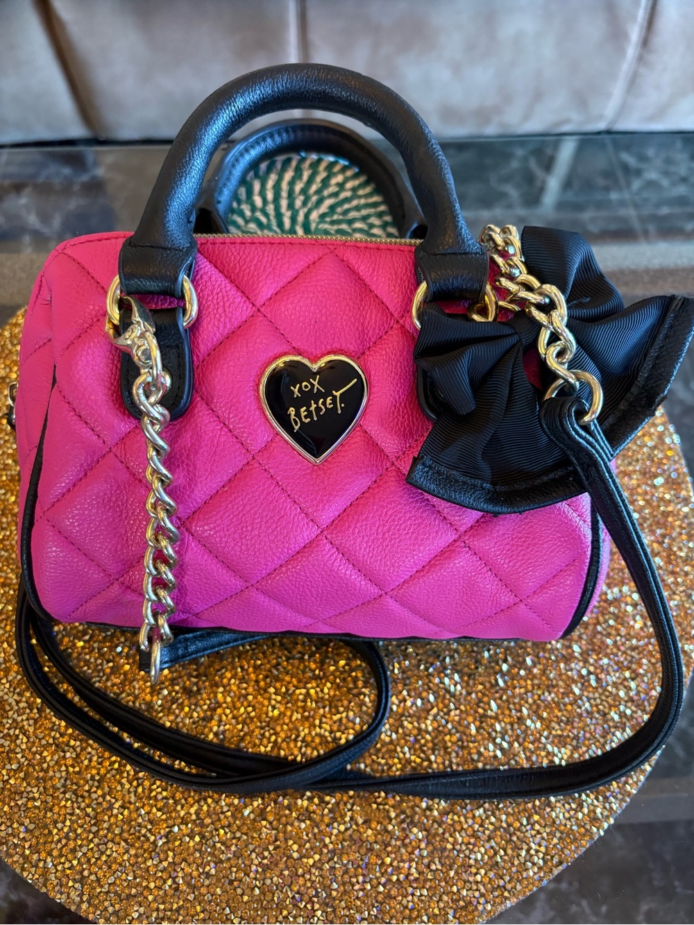 Betsey Johnson NWOT Hot Pink Quilted Mini Satchel Crossbody with Black Bow. - Picture 9 of 9
